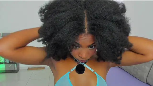 Snapshot of amatiisturr chatting on March 10, 2026, 5:40 pm amatiisturr online show from March 10, 2026, 5:40 pm