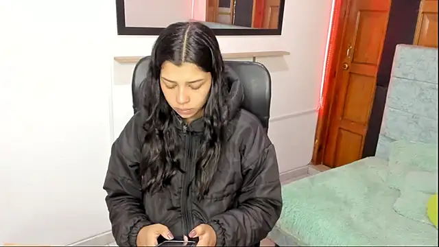 Snapshot of Aysha_winxs chatting on March 3, 2026, 2:50 am Aysha winxs online show from March 3, 2026, 2:50 am