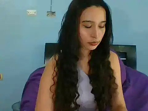 Snapshot of scarlettscottx_ chatting on March 24, 2026, 11:32 pm scarlettscottx online show from March 24, 2026, 11:32 pm