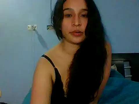 Snapshot of scarlettscottx_ chatting on April 21, 2026, 2:51 am scarlettscottx online show from April 21, 2026, 2:51 am