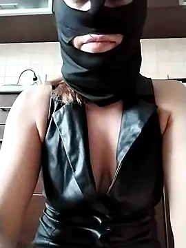 Snapshot of Honeybby1 chatting on February 22, 2026, 12:26 pm Honeybby1 online show from February 22, 2026, 12:26 pm