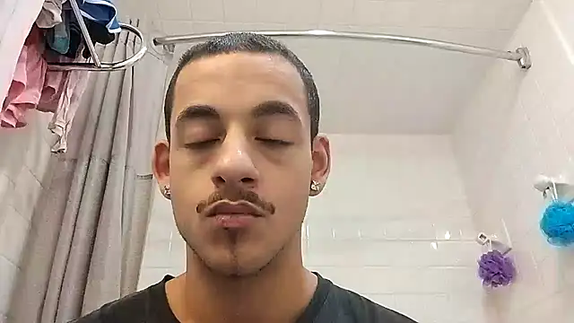 Snapshot of momo0208 chatting on February 19, 2026, 4:36 pm momo0208 online show from February 19, 2026, 4:36 pm