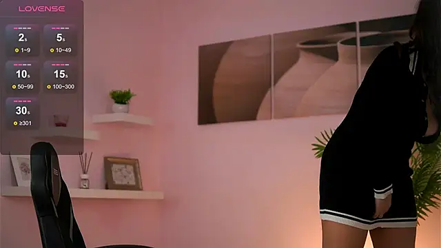 Playful Issa online show from March 31, 2026, 4:57 am