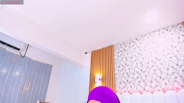 Malika Noor online show from July 6, 2026, 9:39 pm
