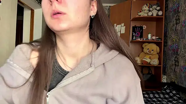 poly princess online show from March 25, 2026, 9:15 am