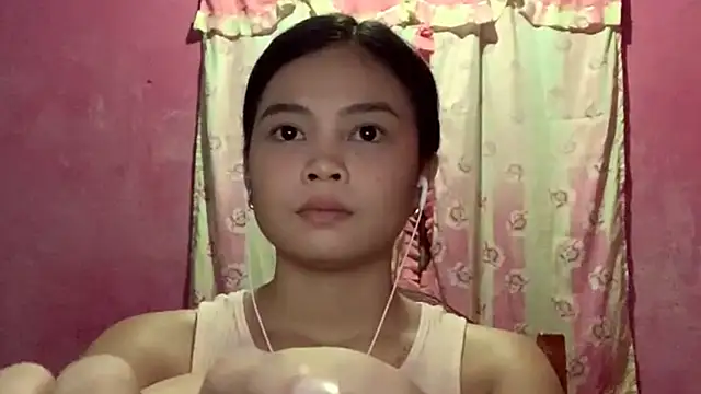 Snapshot of DessertFlower chatting on March 2, 2026, 5:08 am DessertFlower online show from March 2, 2026, 5:08 am