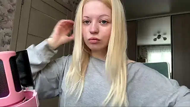 Snapshot of JeneeBIanks chatting on March 1, 2026, 9:11 am JeneeBIanks online show from March 1, 2026, 9:11 am