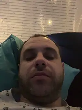 Snapshot of LaBuBupara chatting on February 28, 2026, 10:55 pm LaBuBupara online show from February 28, 2026, 10:55 pm