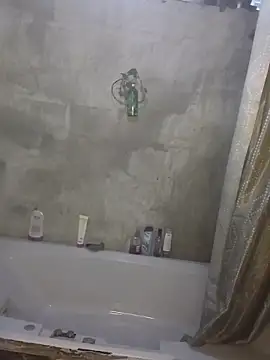 mar coral2 online show from April 16, 2026, 9:39 pm