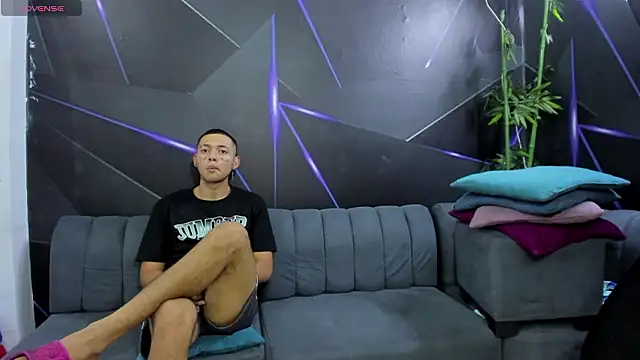 georginacouple hardsex online show from March 13, 2026, 3:18 pm