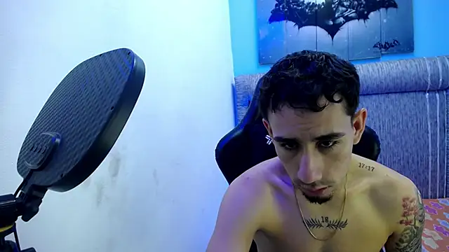 Snapshot of Owen_courtz chatting on March 13, 2026, 3:40 pm Owen courtz online show from March 13, 2026, 3:40 pm