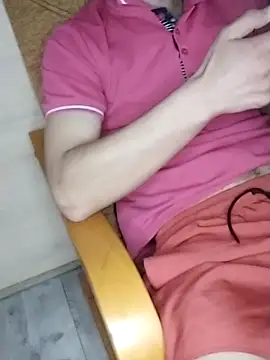 Snapshot of AndrewXSkyp chatting on February 28, 2026, 7:15 pm AndrewXSkyp online show from February 28, 2026, 7:15 pm