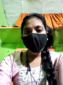 Cute aroshi online show from April 2, 2026, 4:37 pm