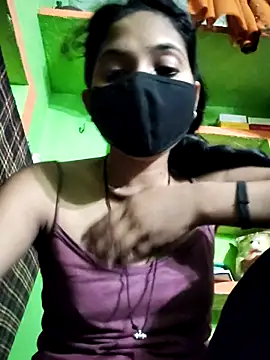 Cute aroshi online show from April 16, 2026, 4:52 pm