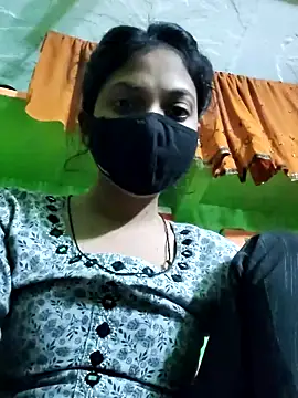 Cute aroshi online show from April 17, 2026, 12:35 am