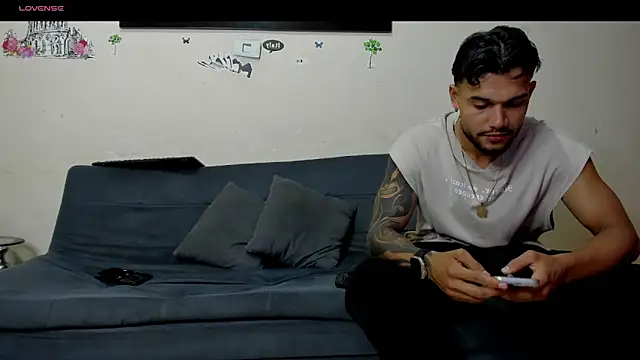 Snapshot of heteros_hot_ chatting on June 30, 2026, 9:05 pm heteros hot online show from June 30, 2026, 9:05 pm