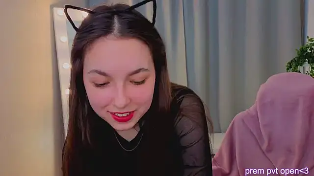 BellaThery online show from March 3, 2026, 9:26 am