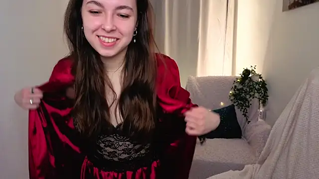 BellaThery online show from May 15, 2026, 5:25 am