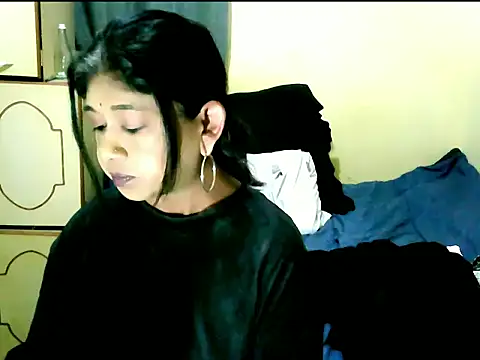 IndianPleasures21 online show from June 27, 2026, 4:39 am