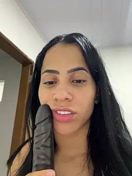 Snapshot of issis1010 chatting on March 4, 2026, 7:03 am issis1010 online show from March 4, 2026, 7:03 am