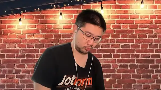 Snapshot of jasonryu2025 chatting on March 6, 2026, 9:17 am jasonryu2025 online show from March 6, 2026, 9:17 am