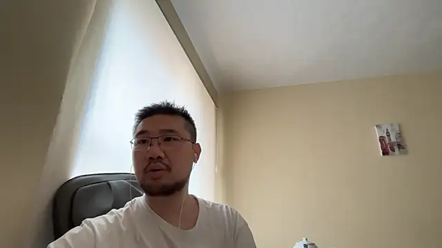 Snapshot of jasonryu2025 chatting on March 15, 2026, 11:49 am jasonryu2025 online show from March 15, 2026, 11:49 am