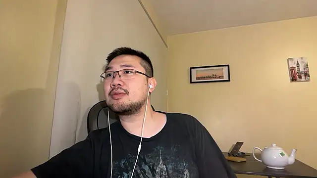 Snapshot of jasonryu2025 chatting on April 3, 2026, 8:29 pm jasonryu2025 online show from April 3, 2026, 8:29 pm