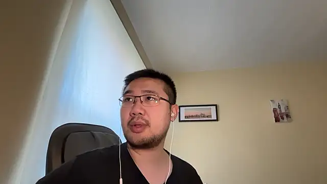 Snapshot of jasonryu2025 chatting on April 14, 2026, 9:37 am jasonryu2025 online show from April 14, 2026, 9:37 am