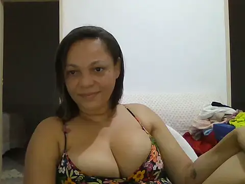 Snapshot of Vicky-43 chatting on March 13, 2026, 1:01 am Vicky-43 online show from March 13, 2026, 1:01 am