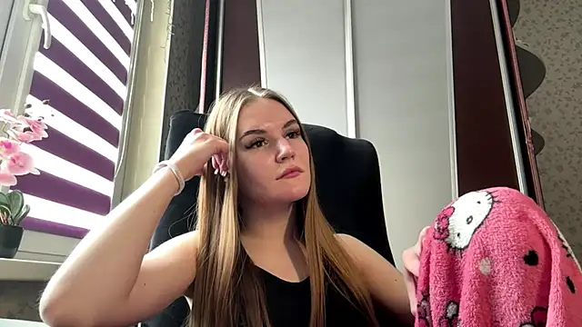 TinyTifa online show from February 23, 2026, 10:23 am