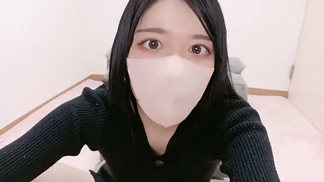 natsuka-chan online show from May 11, 2026, 11:05 am