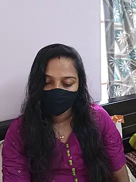 Snapshot of Shaliniqueen chatting on June 11, 2026, 6:33 am Shaliniqueen online show from June 11, 2026, 6:33 am