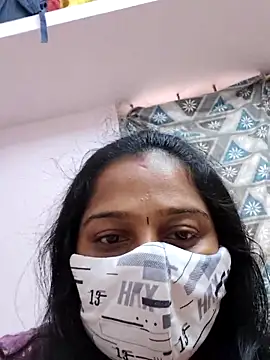 Snapshot of Shaliniqueen chatting on June 15, 2026, 12:29 pm Shaliniqueen online show from June 15, 2026, 12:29 pm