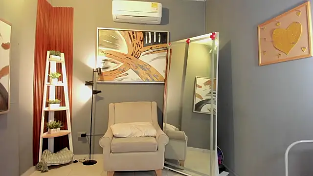 cailing  online show from March 25, 2026, 10:54 am