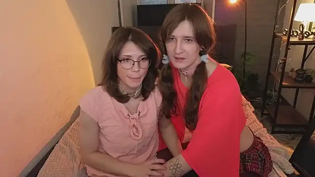 Snapshot of ZoriaLovesLuna chatting on February 28, 2026, 2:18 pm ZoriaLovesLuna online show from February 28, 2026, 2:18 pm