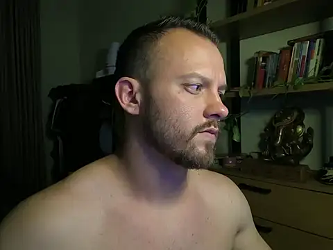 amanteloiro online show from May 28, 2026, 9:56 pm