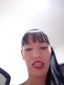 sandy 11  online show from April 13, 2026, 2:28 am