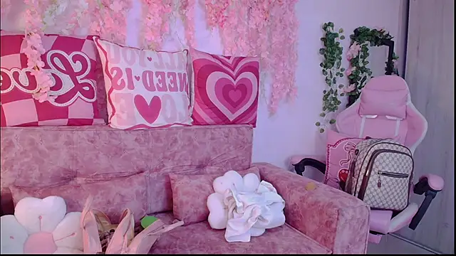 Ana  grace online show from June 15, 2026, 12:24 am