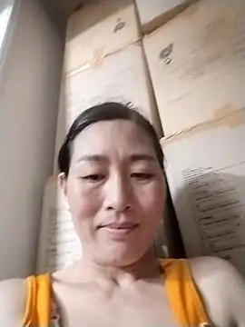 lris-Beauty77 online show from March 31, 2026, 3:01 pm