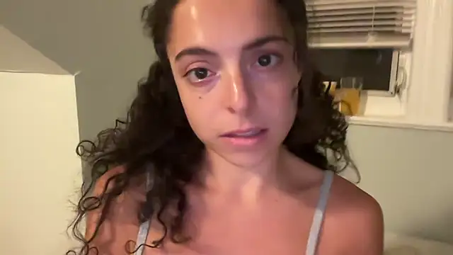 Snapshot of mimilovesdaddy chatting on February 25, 2026, 4:33 am mimilovesdaddy online show from February 25, 2026, 4:33 am