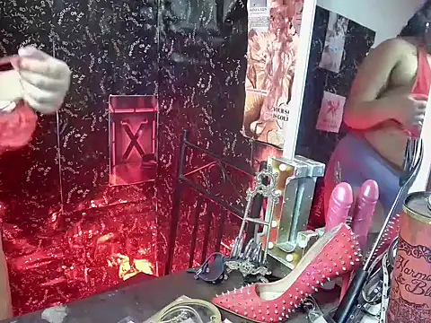 MistressMileenaMiami online show from May 13, 2026, 10:49 pm