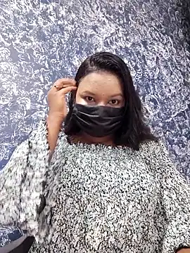 Cutie bae011 online show from March 1, 2026, 5:15 pm