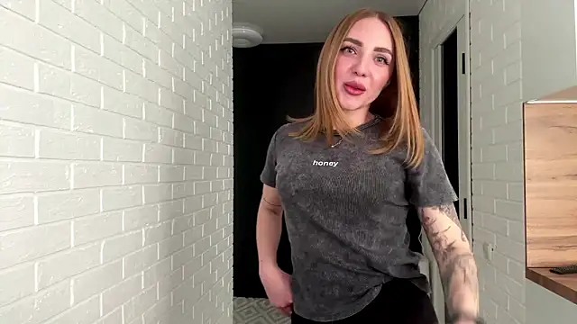 Snapshot of JuliaGracey chatting on March 13, 2026, 7:59 am JuliaGracey online show from March 13, 2026, 7:59 am