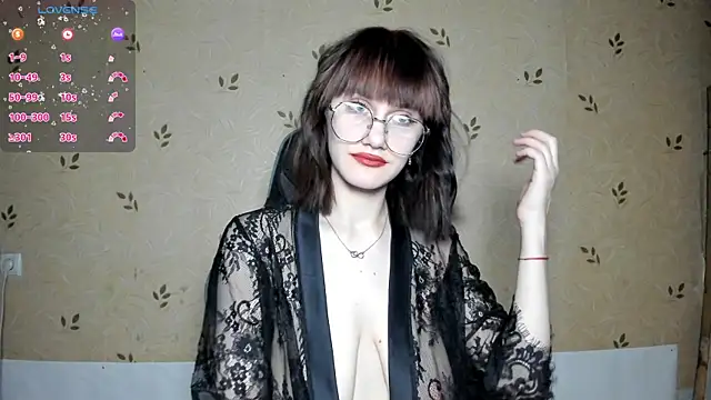 NicoleDaviss online show from May 28, 2026, 7:22 pm