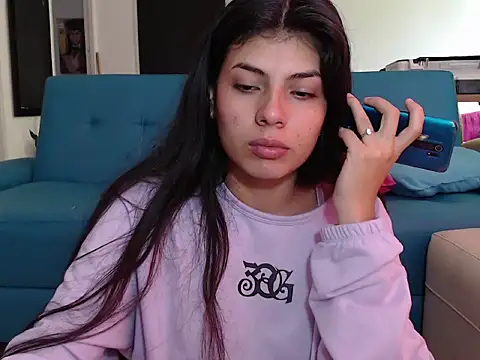 Snapshot of Mini_Sky chatting on March 5, 2026, 2:35 pm Mini Sky online show from March 5, 2026, 2:35 pm