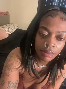 Snapshot of wavywavy12 chatting on February 23, 2026, 7:33 pm wavywavy12 online show from February 23, 2026, 7:33 pm