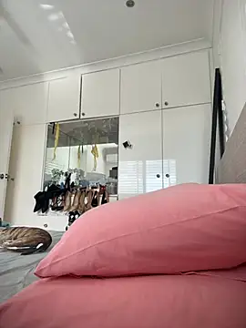 Snapshot of touchmybodybaby chatting on February 24, 2026, 9:46 pm touchmybodybaby online show from February 24, 2026, 9:46 pm