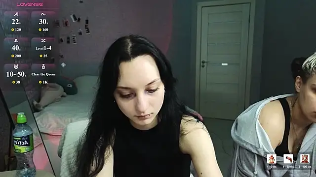 LuxuryLoverss online show from April 23, 2026, 12:29 pm