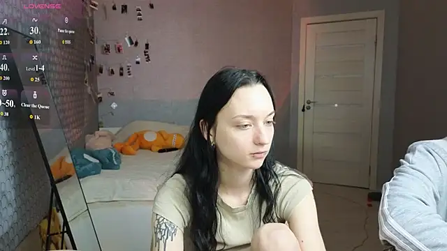 LuxuryLoverss online show from April 29, 2026, 5:30 pm