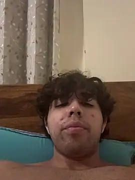 Snapshot of lucasmaxtoy chatting on February 24, 2026, 6:06 pm lucasmaxtoy online show from February 24, 2026, 6:06 pm